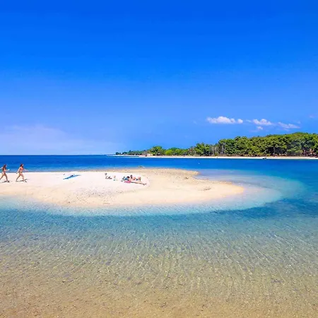 Διαμέρισμα 2 *