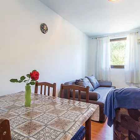 Apartman 2 Póla