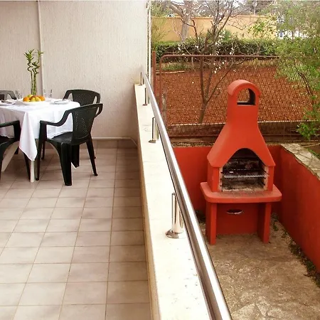 Apartman 2 *