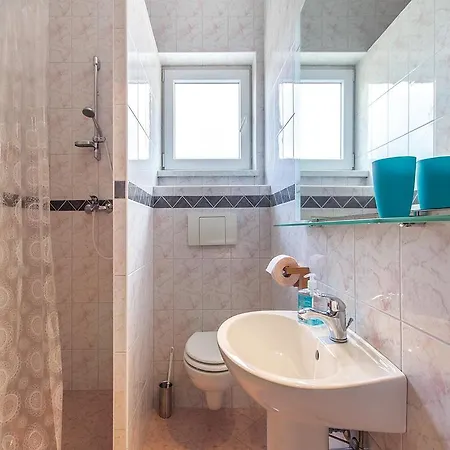 Apartman 2 Póla
