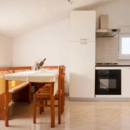 Apartment Danka I 11169 פולה