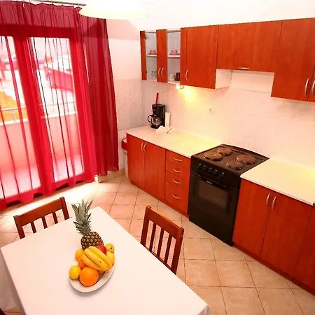 Apartment Danka I 11169 *