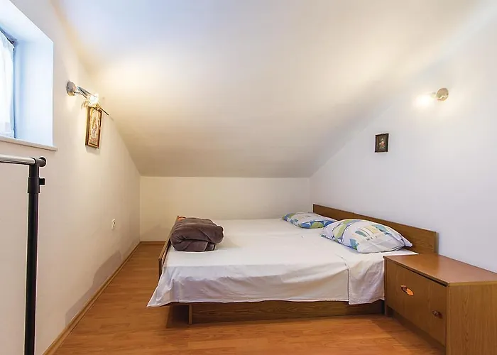Appartement 2 *